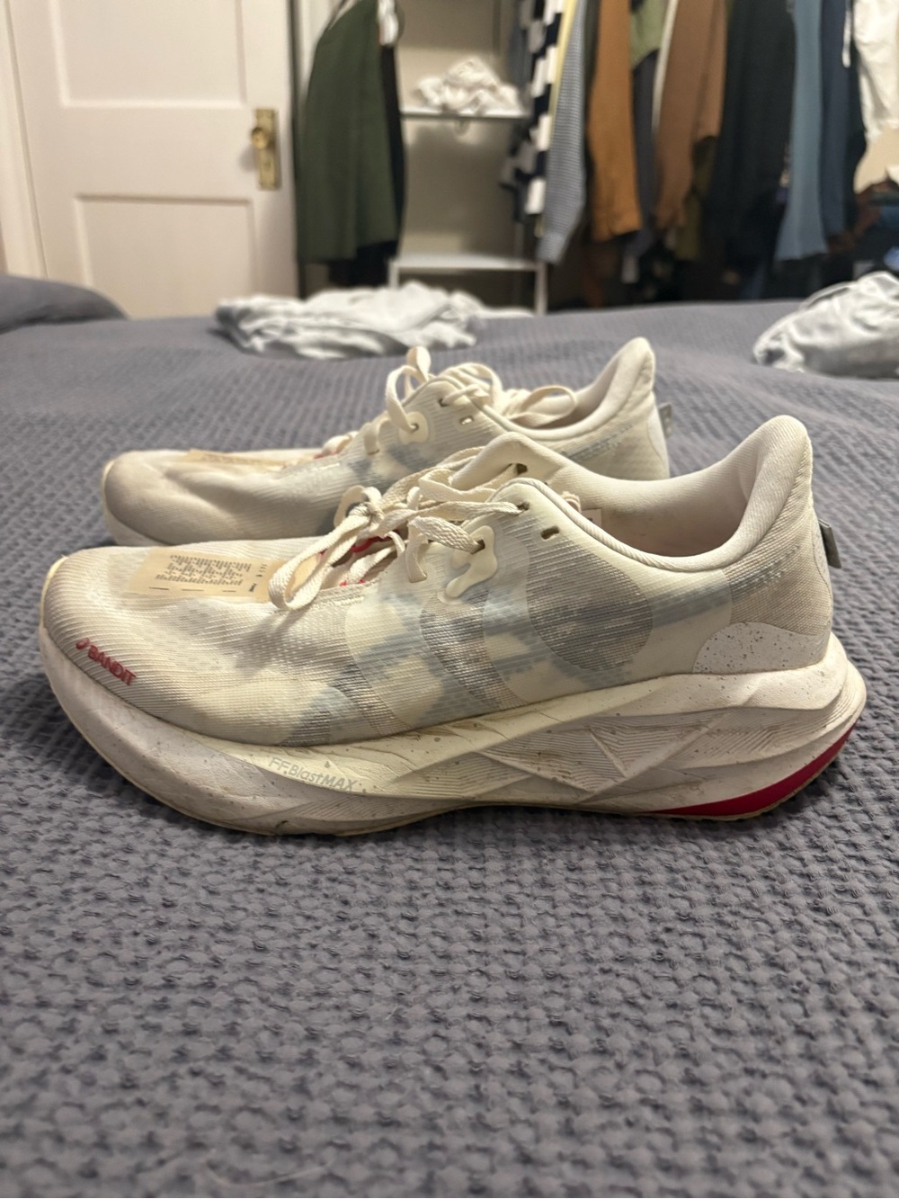 BANDIT X ASICS Novablast 5 Men’s Size 9.5